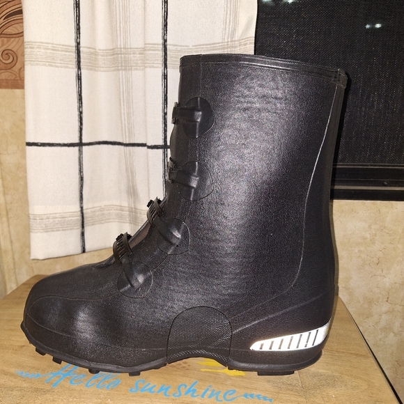 La Crosse Tracton 12" Overshoe Black Heavy-Duty Boots with Buckle Straps - Picture 2 of 14